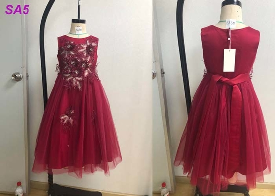 誕生会実物大Oの首のための美しいレースの子供のフラワー・ガールの服
